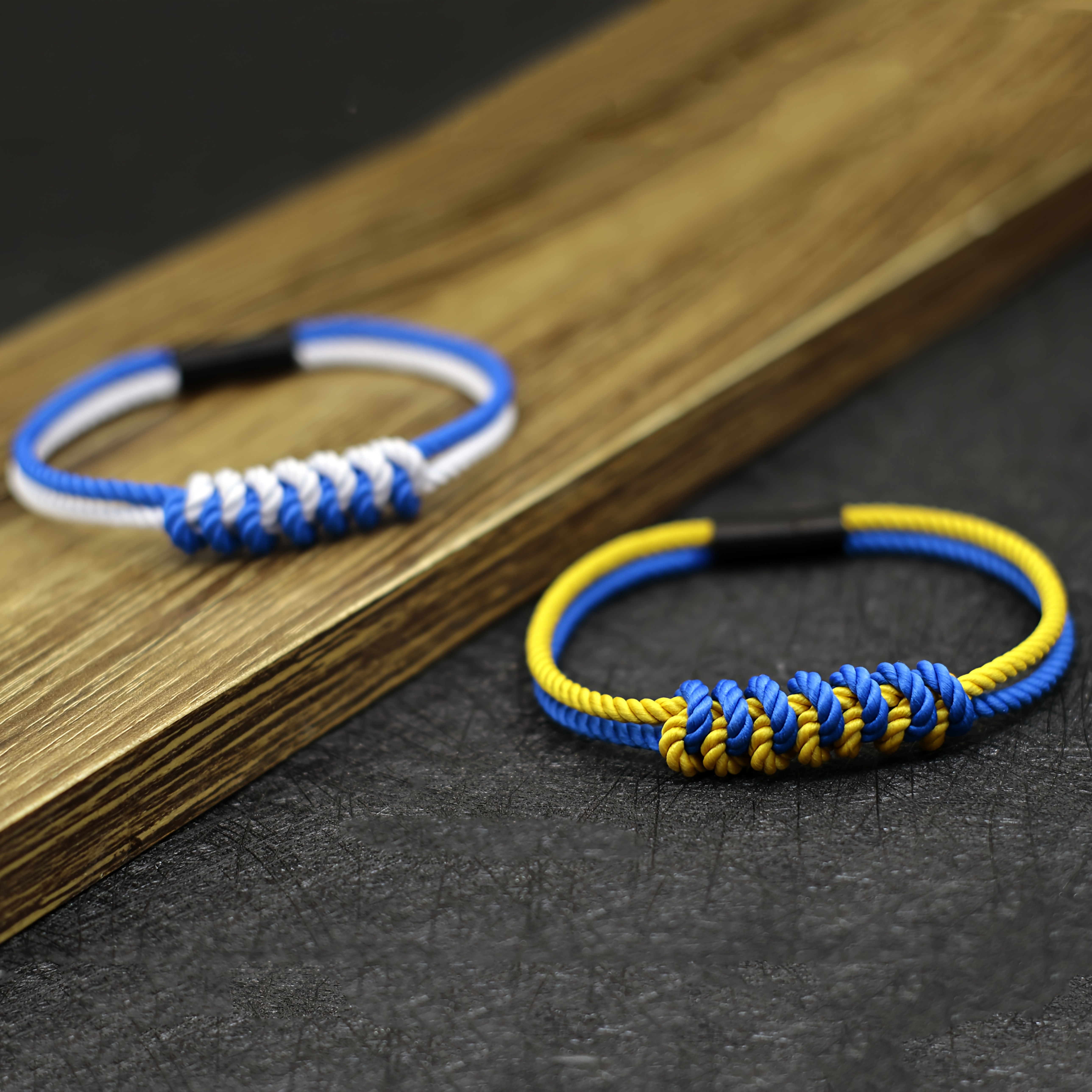 Two-Tone Dragon-Patterned Braided Bracelet for Casual Wear